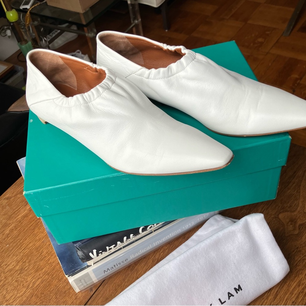 Derek Lam White Leather Slip-On Shoes Flats Sz 37/7 NEW